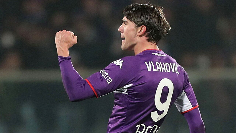 Dusan Vlahovic, striker Fiorentina yang kini jadi perburuan banyak klub, termasuk Real Madrid.